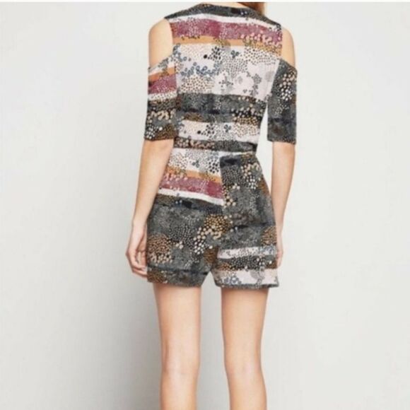 BCBGeneration Cold Shoulder Romper Sz Med - Picture 3 of 15